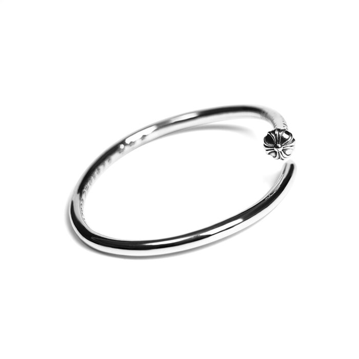 Crossball Nail Bangle